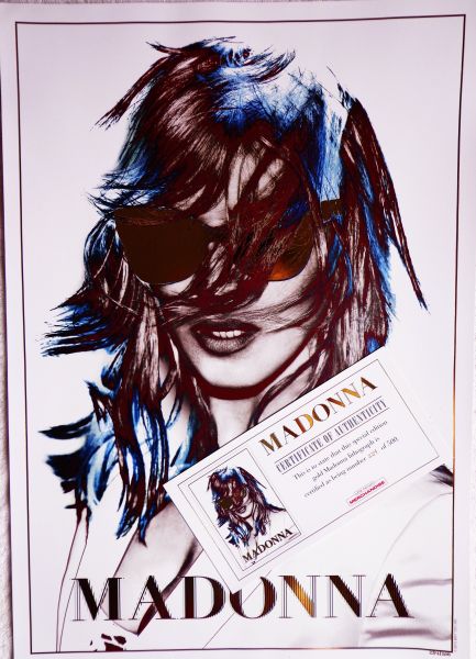 OFICIAL MDNA TOUR GOLD LITHOGRAPH LIMITED NUMERADO 1/500